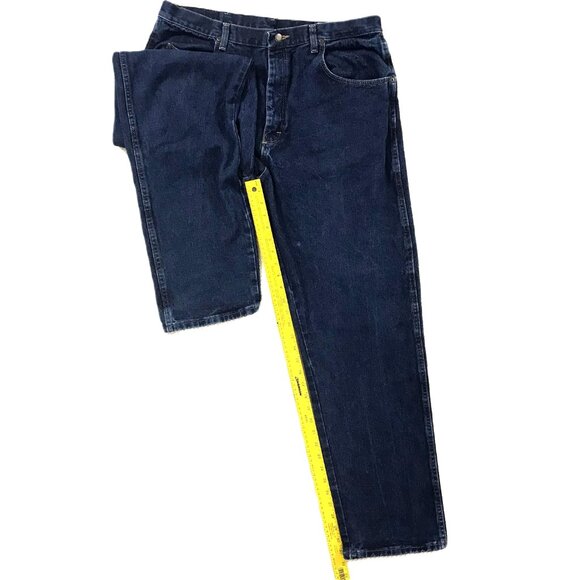Wrangler Rugged Wear Relaxed Fit Blue Denim Jeans Tag Size 38x32 - Picture 8 of 11